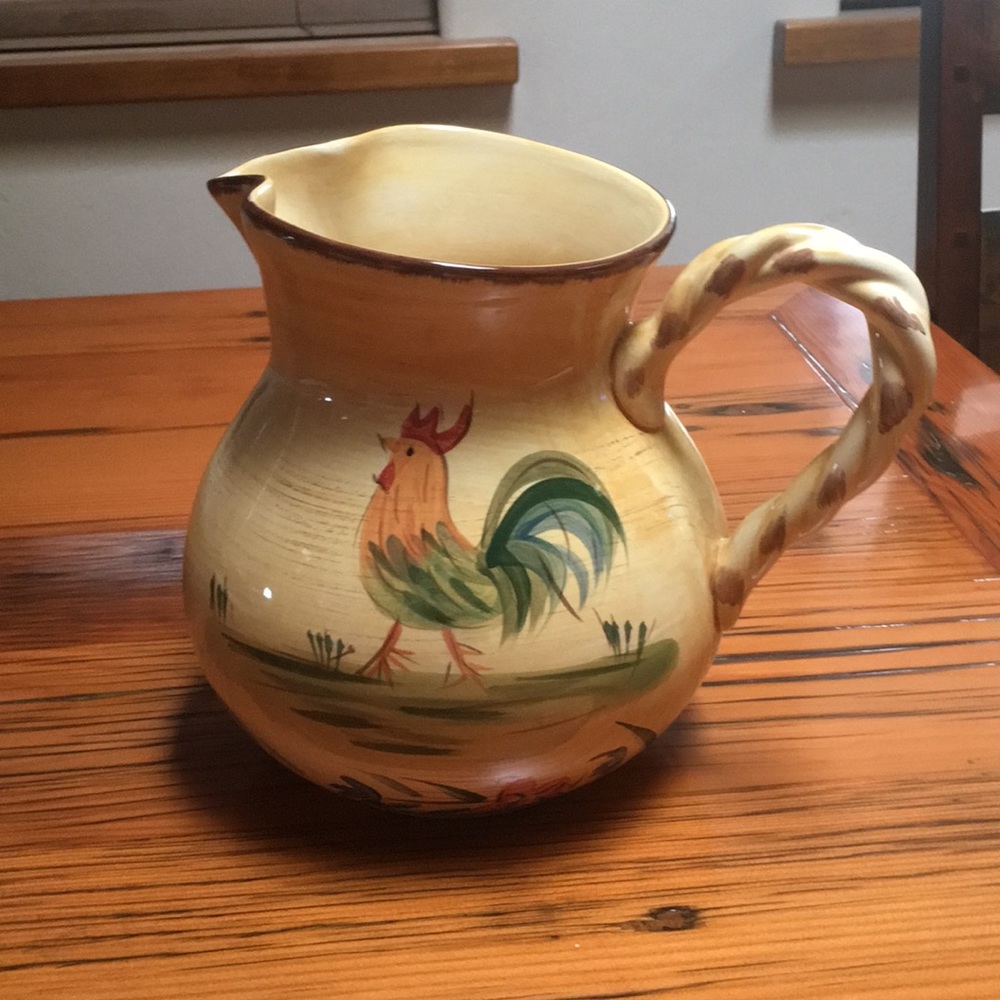Country pitcher
